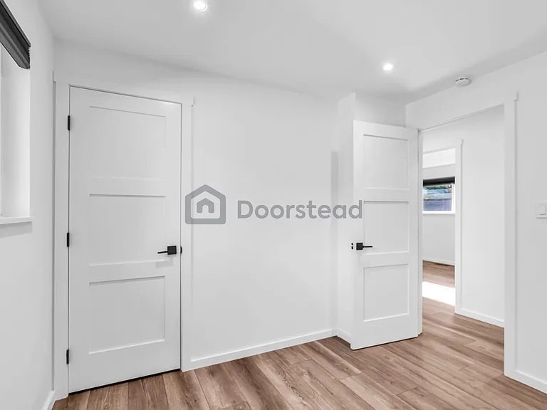 Building Photo - 3533 NE 17th Pl