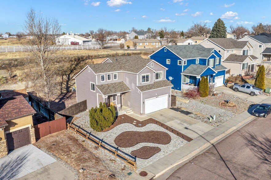 Building Photo - 6710 Camino Del Rey
