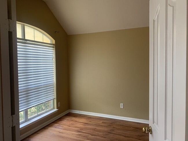 Building Photo - Home for Rent in The Colony- 3/2/2