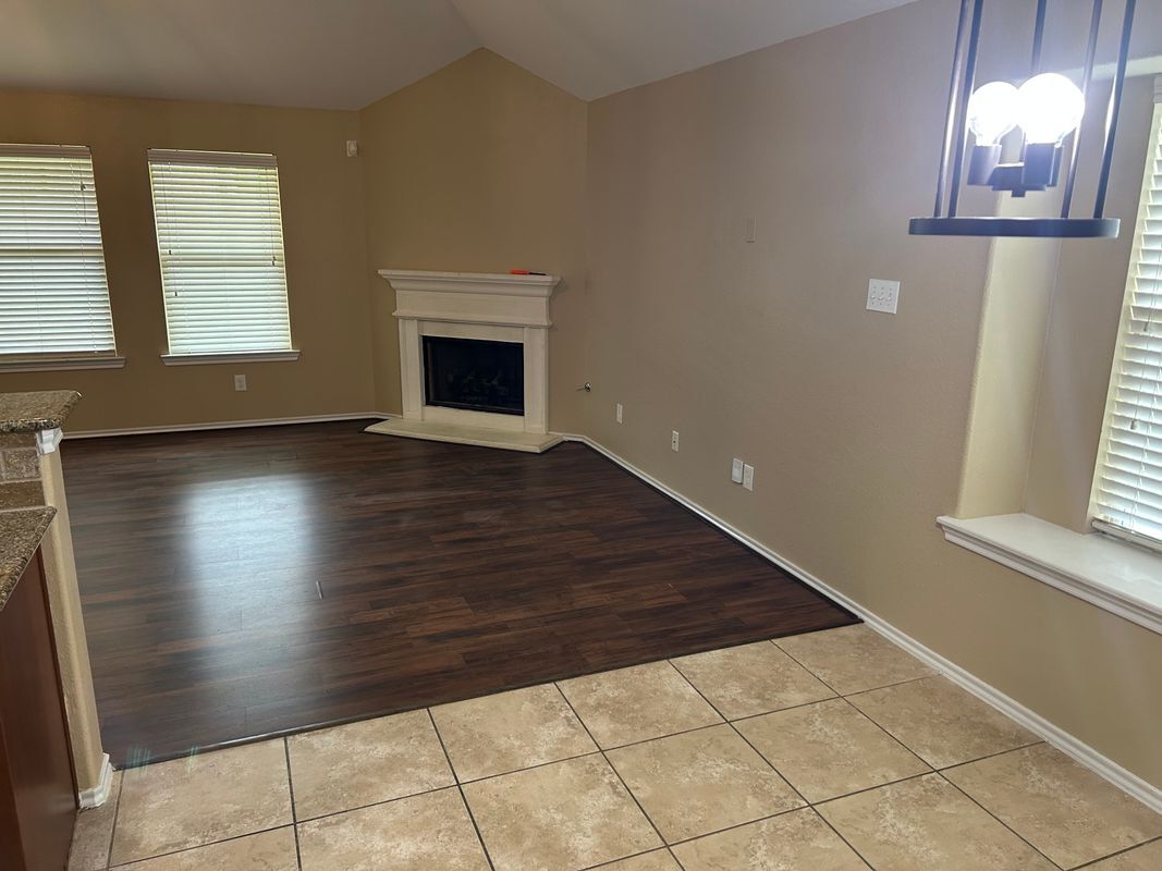 Building Photo - 25111 Country Gate Dr