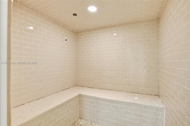 Building Photo - 6917 Collins Ave