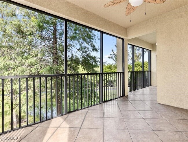 Building Photo - 10060 Lake Cove Dr
