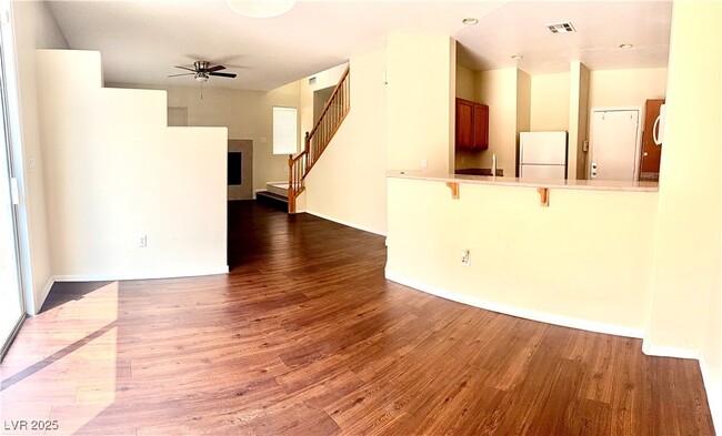 Building Photo - 4019 Benevolent Dr