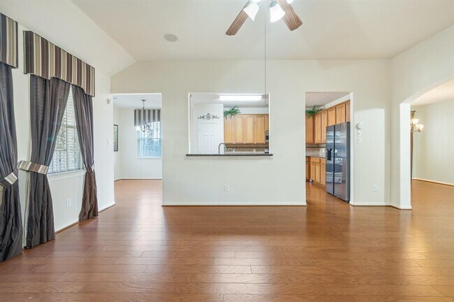 Building Photo - 8911 Cedar Mound Ln