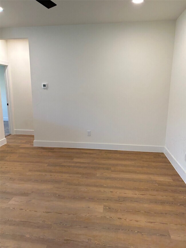 Building Photo - 16531 Oasis Mdw Ln