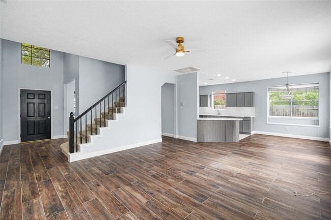 Building Photo - 2623 Pine Shadows Dr