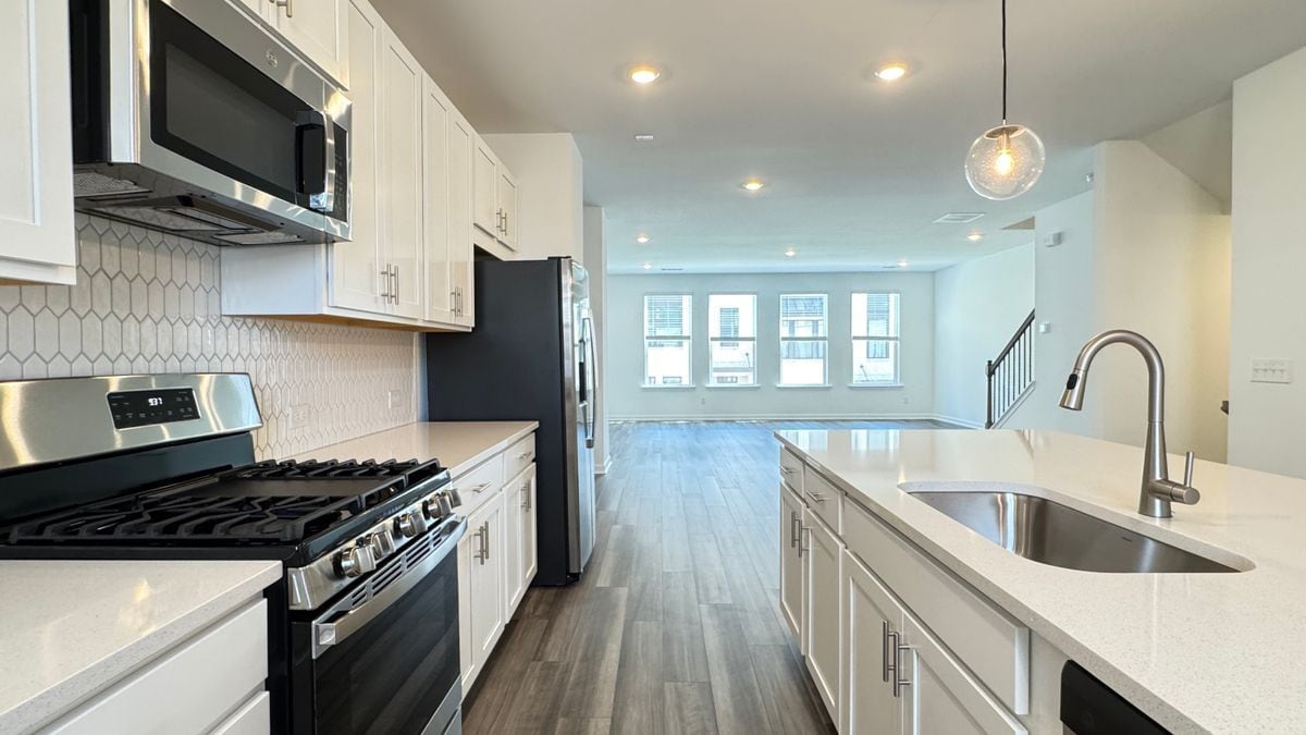 Building Photo - 55 Peeples Dr