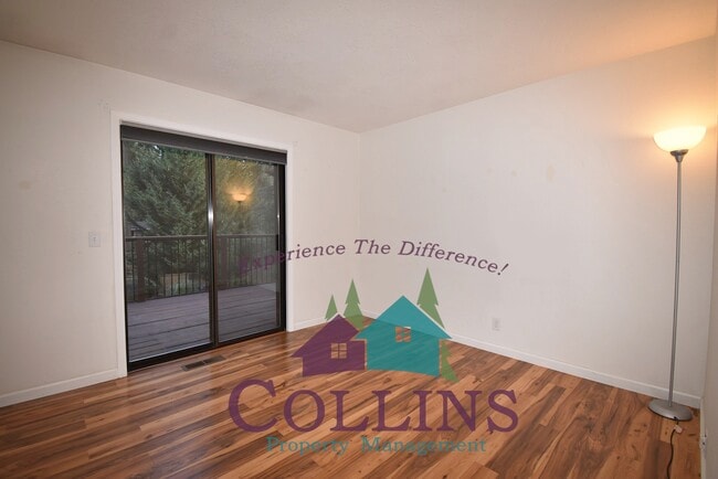 Building Photo - 10959 Henson Way