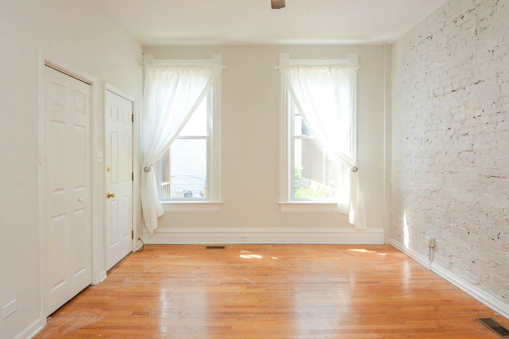 Building Photo - 1129 N Winchester Ave