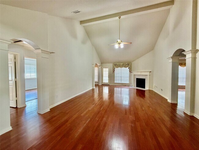 Building Photo - 21306 Walden Grove Ln