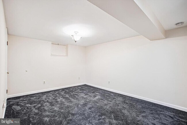Building Photo - 6200 Verne St