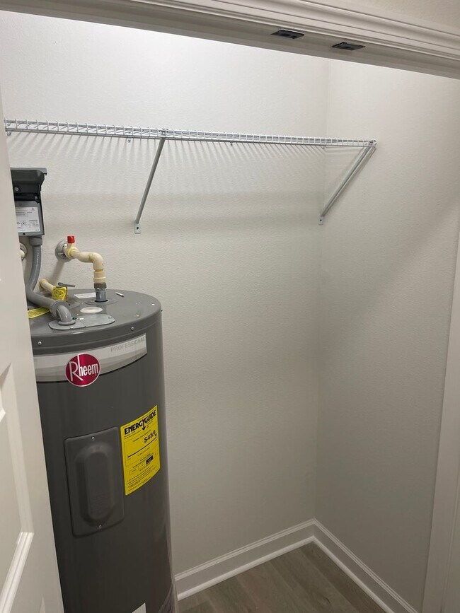 Building Photo - Beautiful New Construction Home