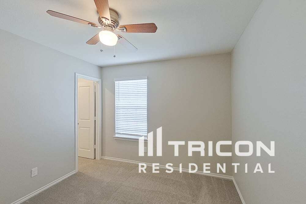 Building Photo - 848 Glover Dr