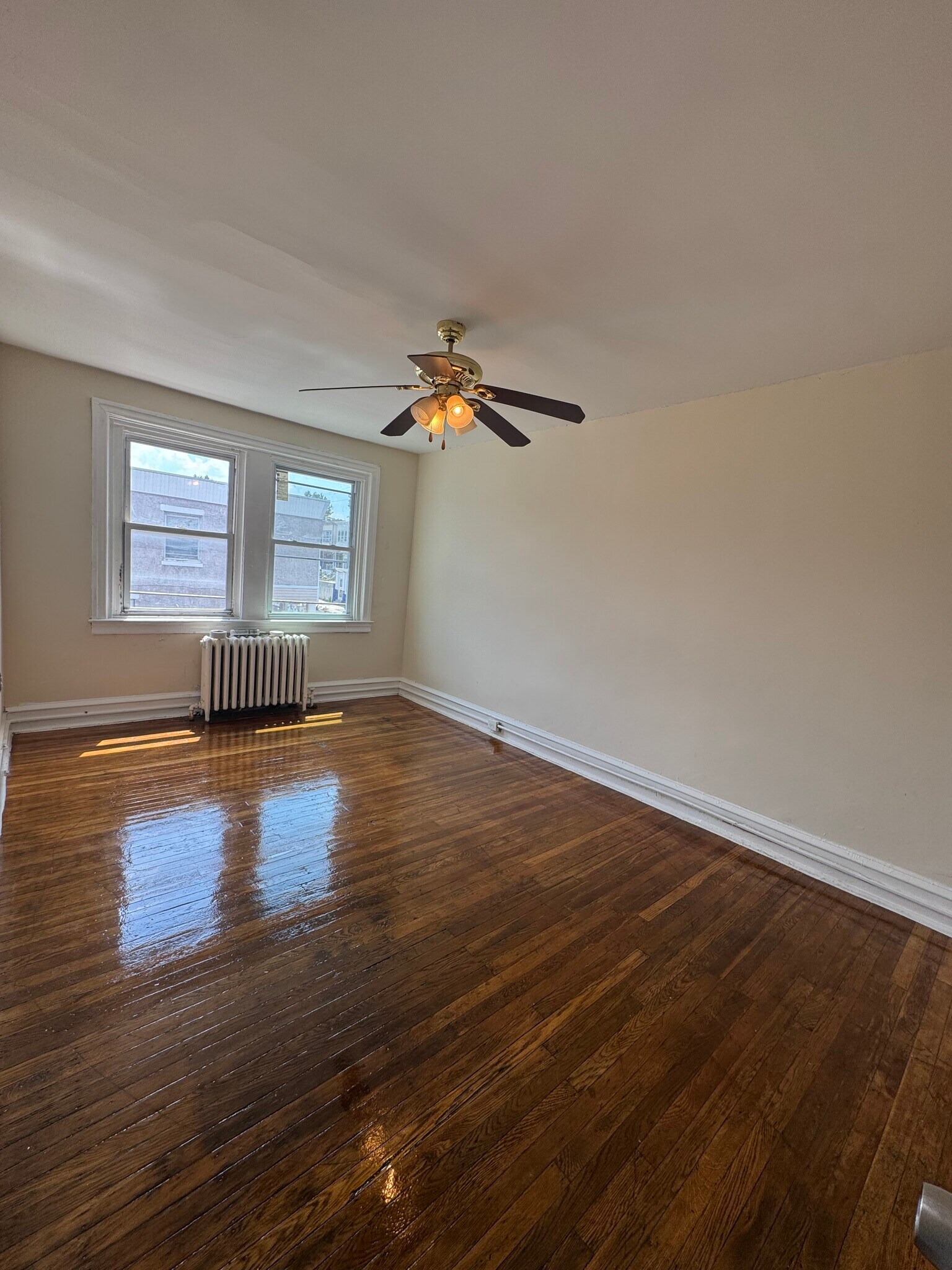 Building Photo - 327 W Wingohocking St