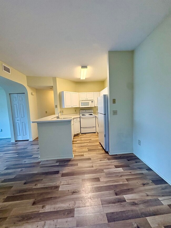 Building Photo - 25113 Harbour Vista Cir