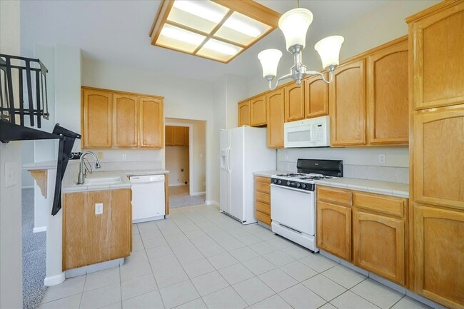 Building Photo - 5849 Webb St