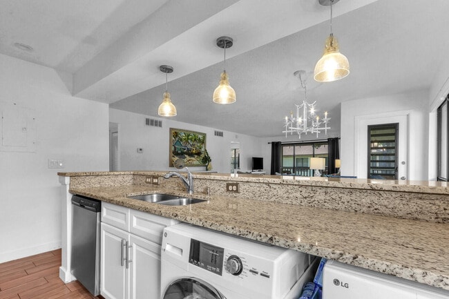 Building Photo - 632 Brackenwood Cove