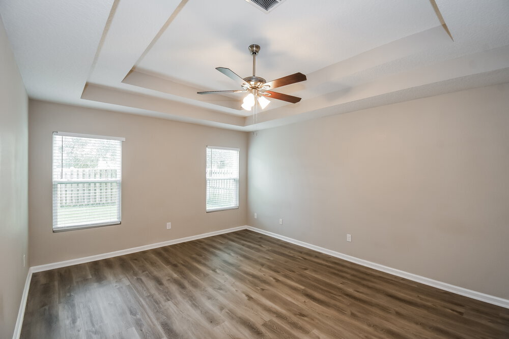 Building Photo - 15809 Canoe Creek Dr