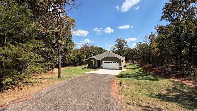 Building Photo - 17039 Oak Rdg Cir