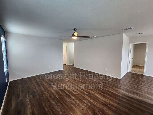 Building Photo - 14428 Cloudview Way