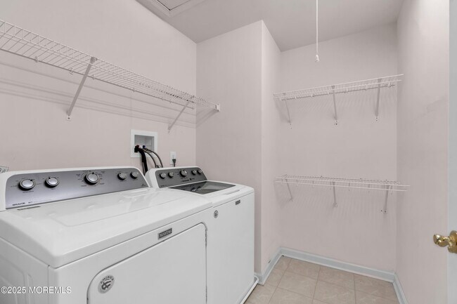 Building Photo - 12 Coral Place