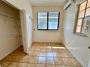 Building Photo - 6500 SW 160th Ct