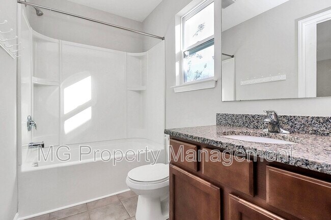 Building Photo - 8116 Dumphries Dr