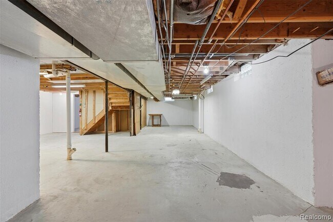 Building Photo - 1880 Welling Dr