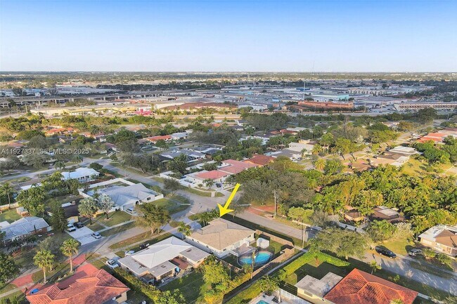 Building Photo - 1102 Meadow Lark Ave