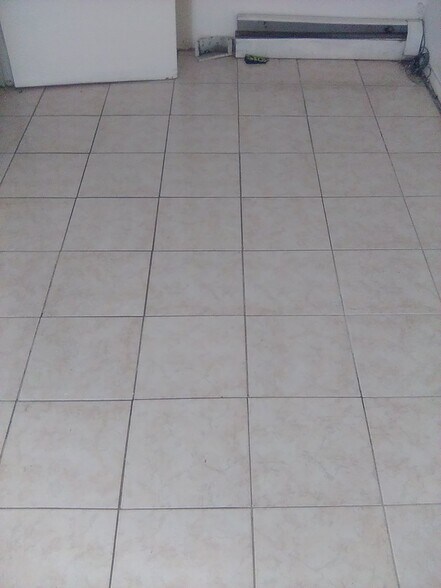 Building Photo - 516 Lincoln Hwy