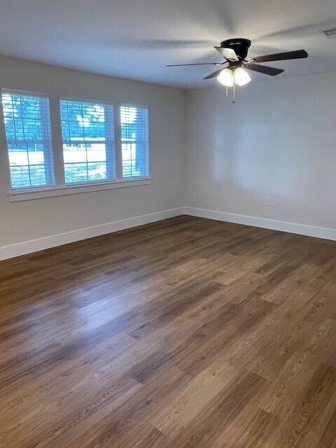 Building Photo - 15230 TX-36