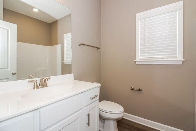 Building Photo - Now Leasing a 4-Bedroom 3 Bath Home In Hor...