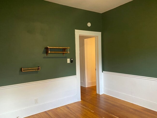 Building Photo - 2 BEDROOM WITHIN WALKING DISTANCE TO UMHB