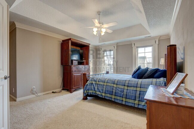 Building Photo - 4631 Timberline Dr