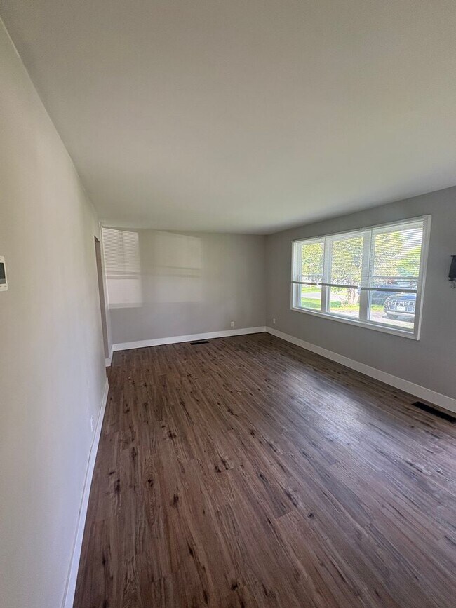 Building Photo - 27 Wexford Rd
