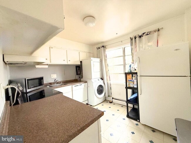 Building Photo - 4254 Buckman Rd