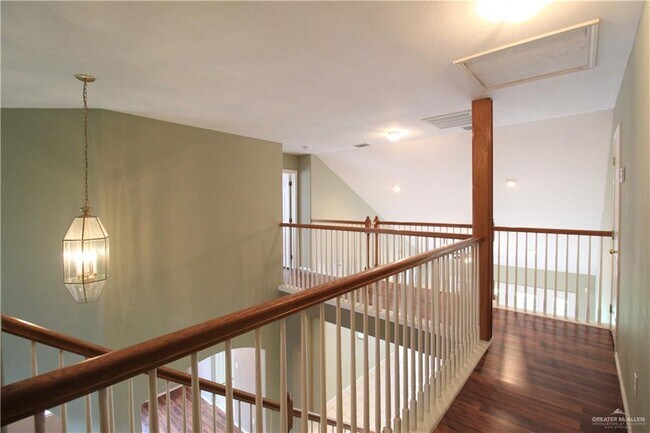 Building Photo - 25 N 22nd St