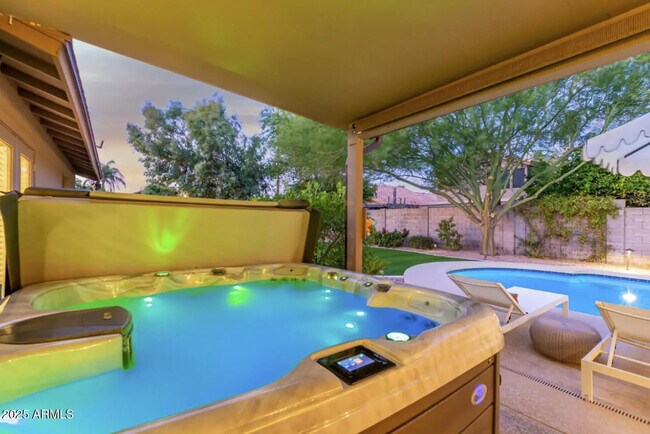 Building Photo - 15849 N 49th Pl