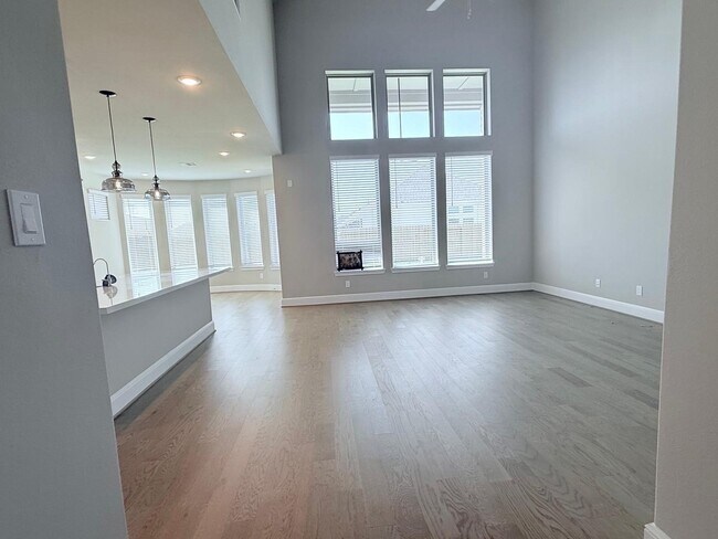 Building Photo - 4934 Dickens Lndg Dr