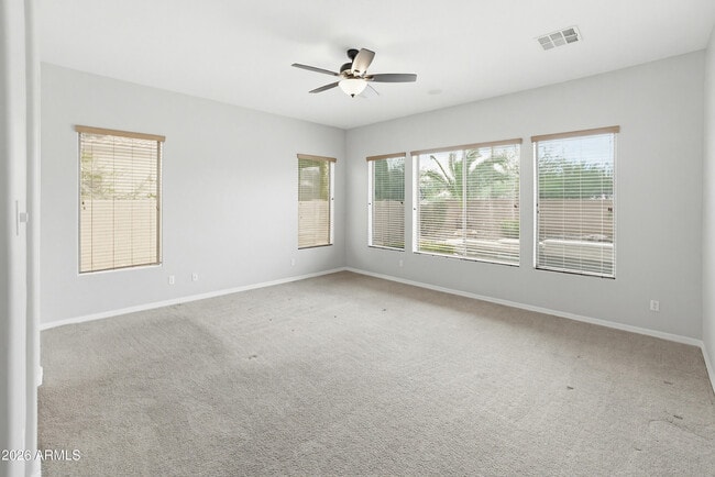 Building Photo - 1735 W Aloe Vera Dr