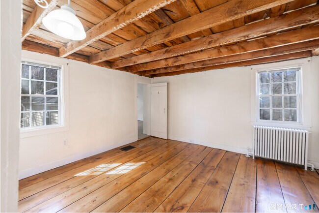 Building Photo - 1187 Mt Carmel Ave