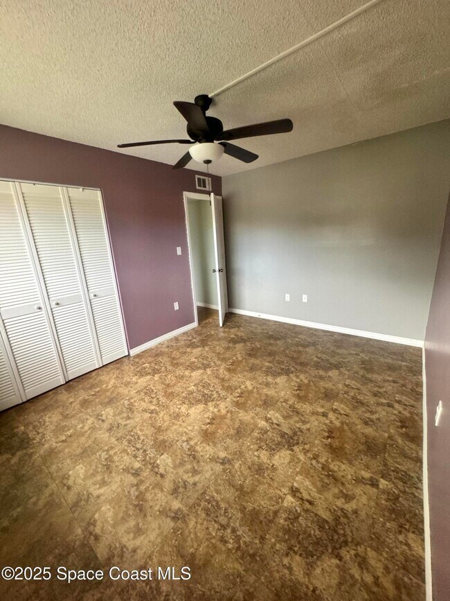 Building Photo - 3135 Shady Dell Ln