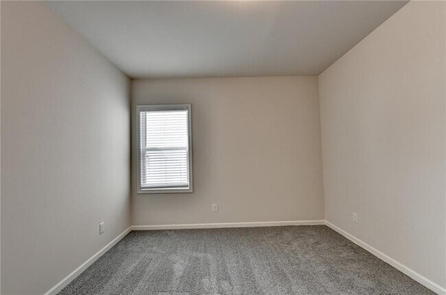 Building Photo - 1854 Westfall Lndg
