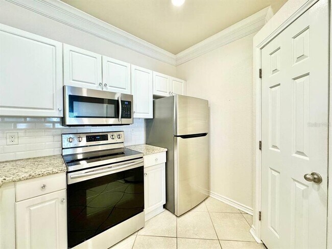 Building Photo - 4345 Bayside Village Dr