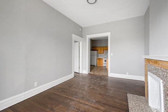 Building Photo - 1 bedroom in Chicago IL 60302
