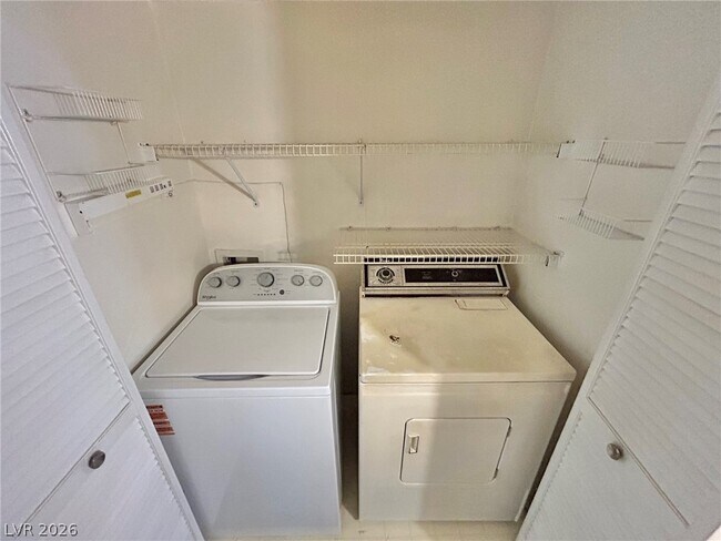 Building Photo - 3065 Casey Dr