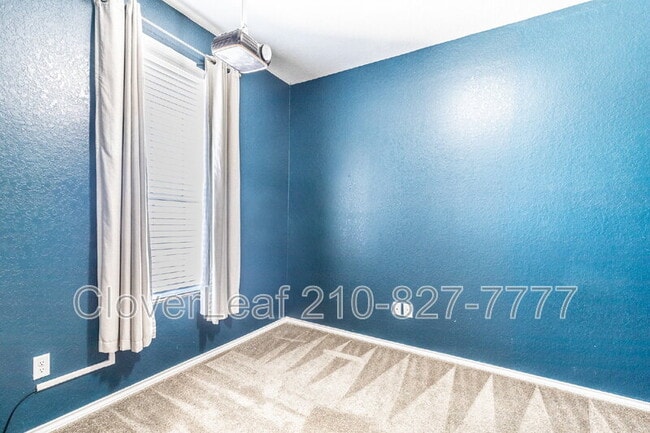 Building Photo - 9528 Madison Creek