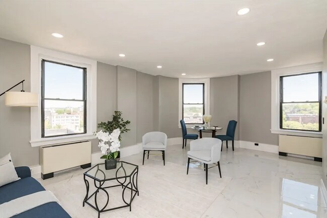 Building Photo - 140 Chestnut St