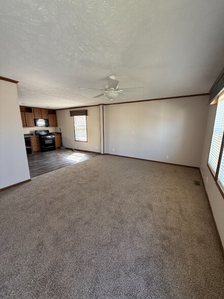 Building Photo - 363 Shummard Branch