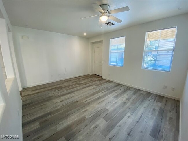 Building Photo - 6736 Twisted Wood Dr